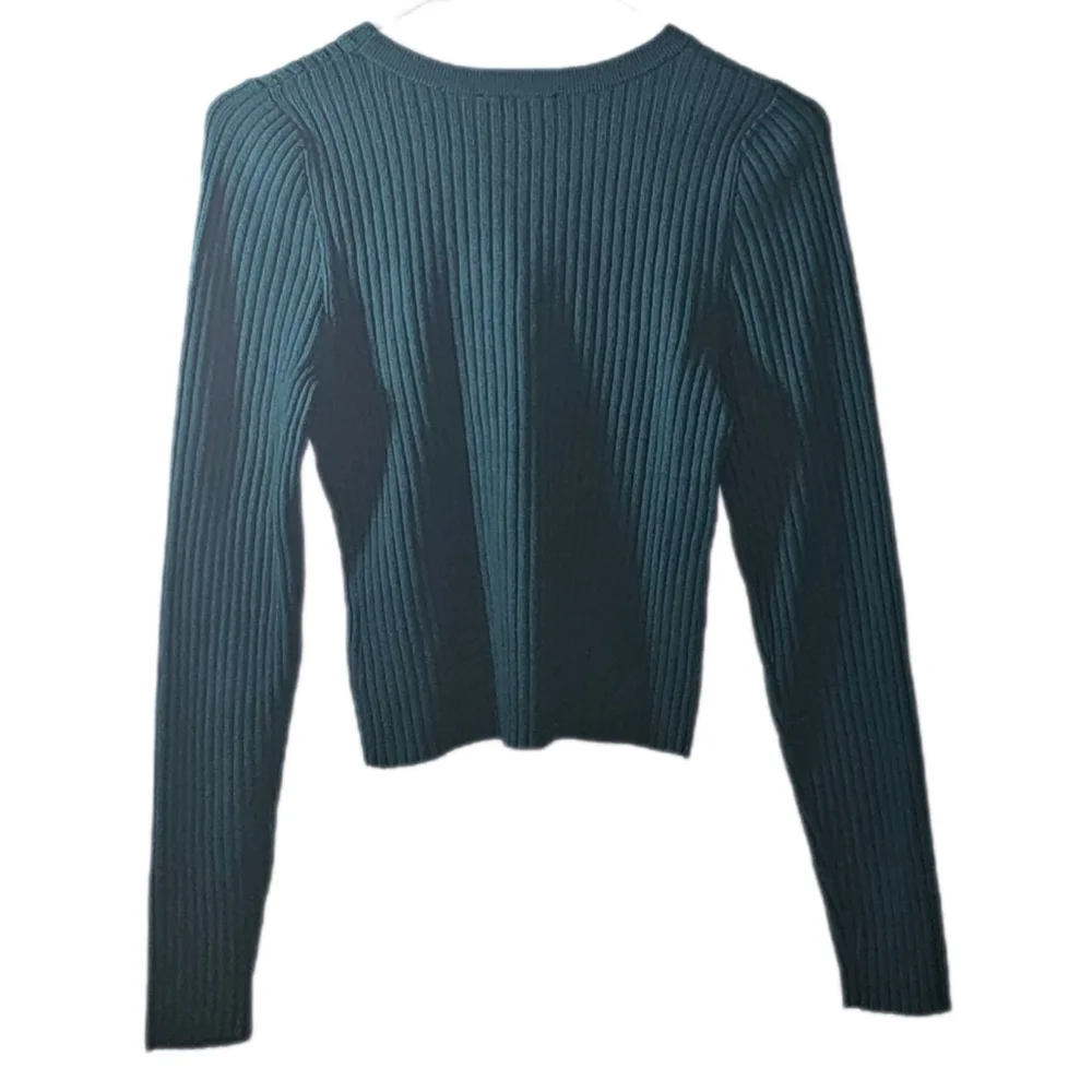 Express Crew Neck Long Sleeve Ribbed Crop Sweater, Green, size M - Picture 2 of 3